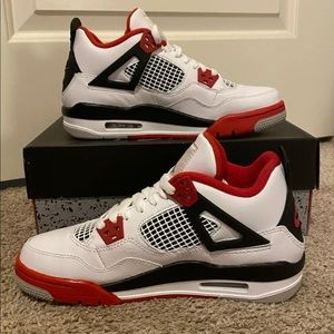 Jordan 4 Retro Fire Red